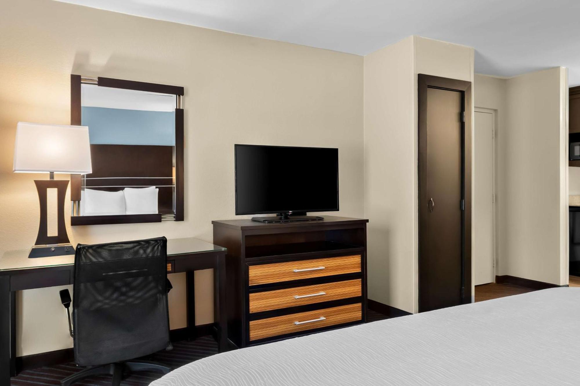 Best Western Newport Inn Exterior photo