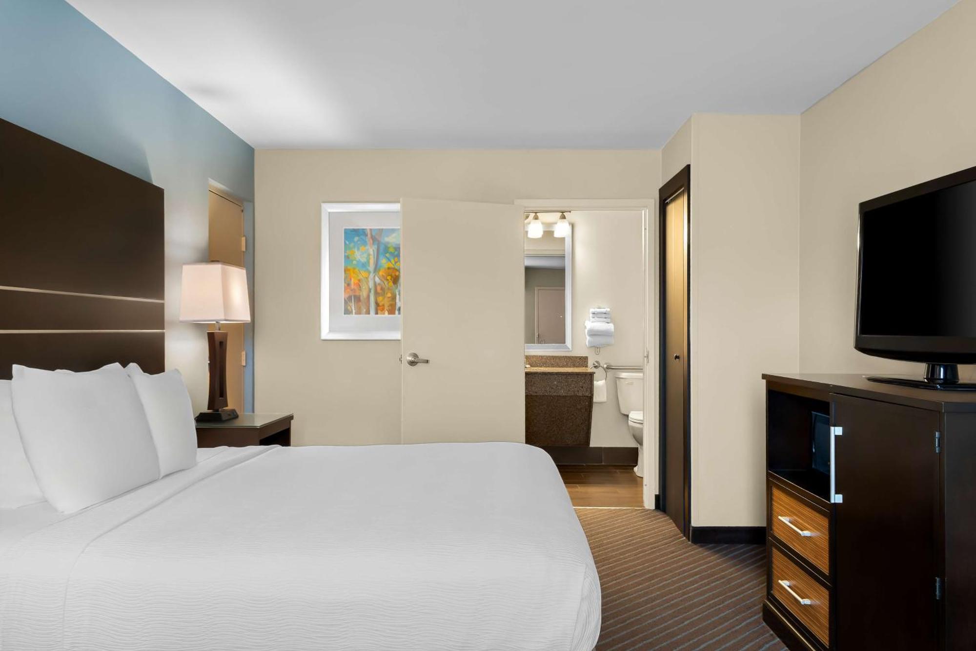 Best Western Newport Inn Exterior photo